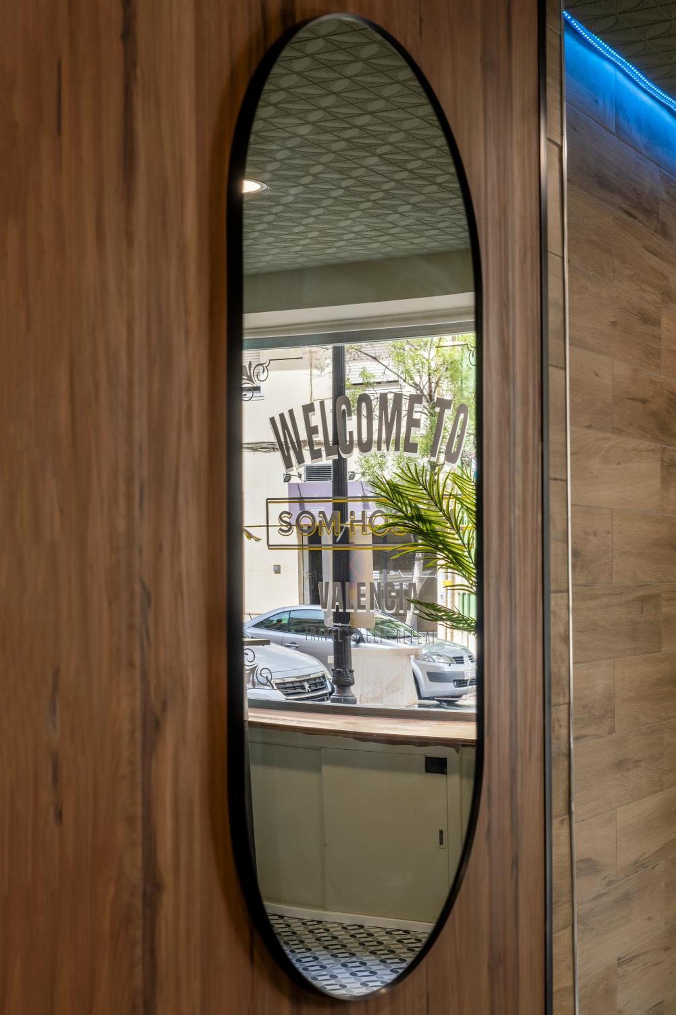 Som Hostel By The Venue Βαλένθια Εξωτερικό φωτογραφία